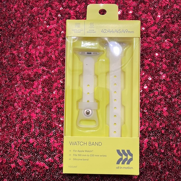 NWT all in motion Apple Watch band fits 150 mm to 220 mm wrist white - Picture 1 of 6